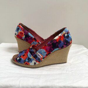TOMS multicolor espadrille wedges, size 7.5